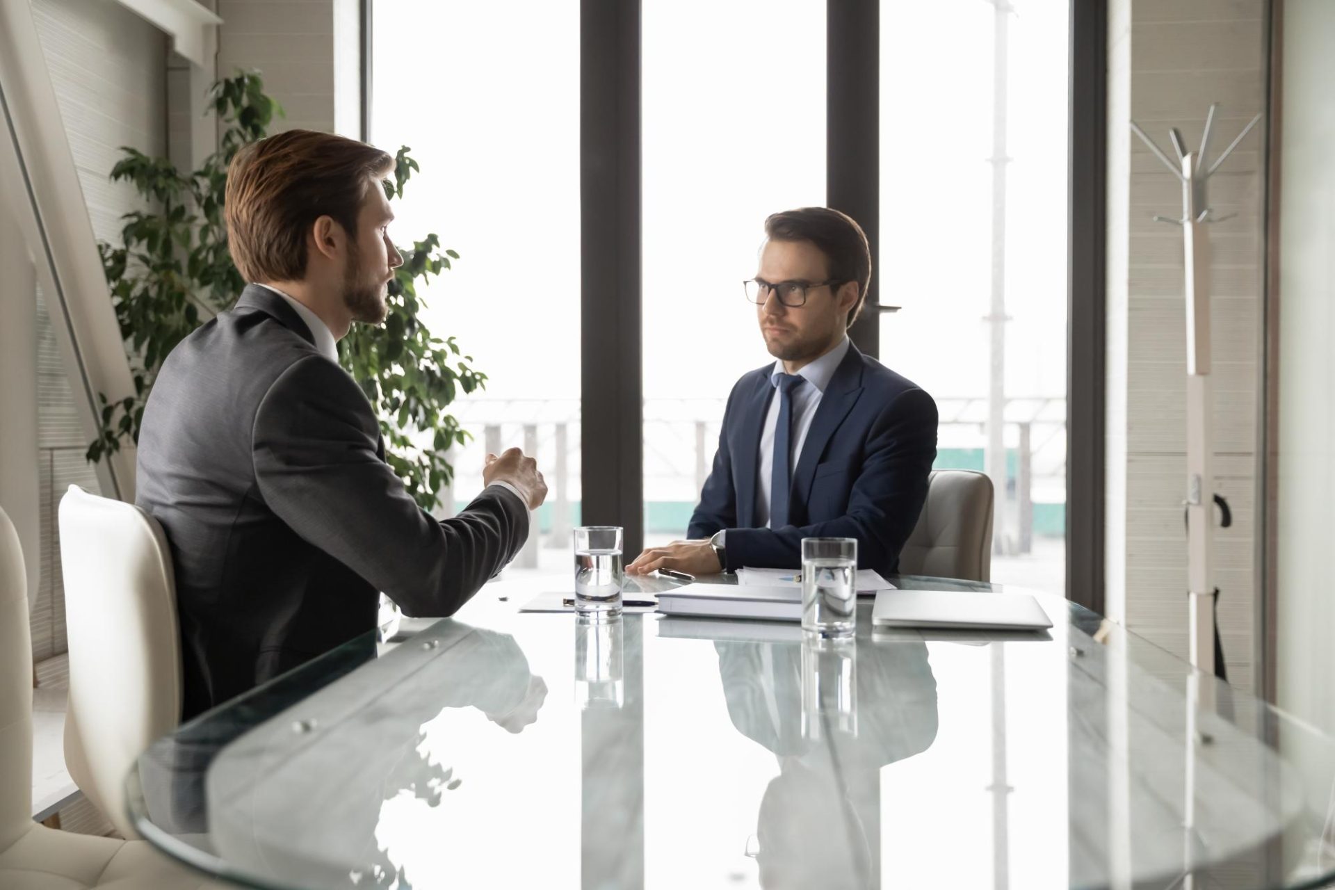 2 professionals meeting together